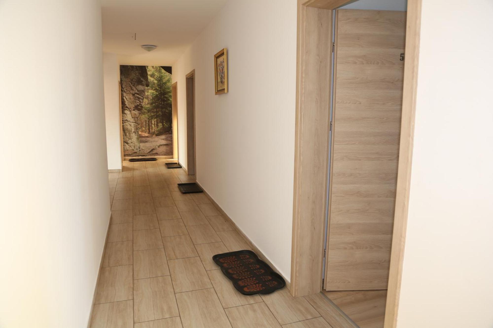 Agroturystyka Pod Grzywaczem Villa Sloszow Exteriör bild