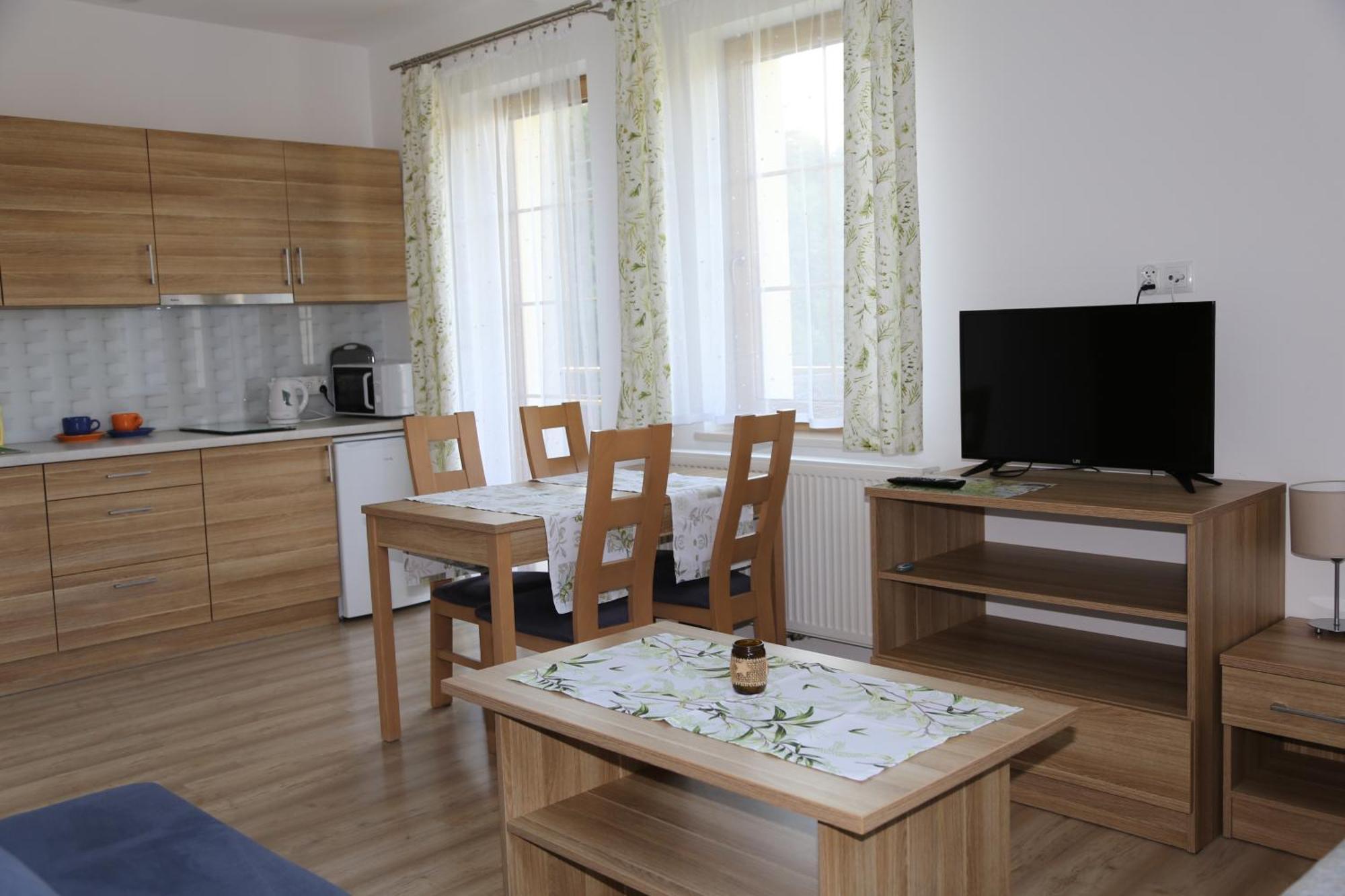 Agroturystyka Pod Grzywaczem Villa Sloszow Exteriör bild